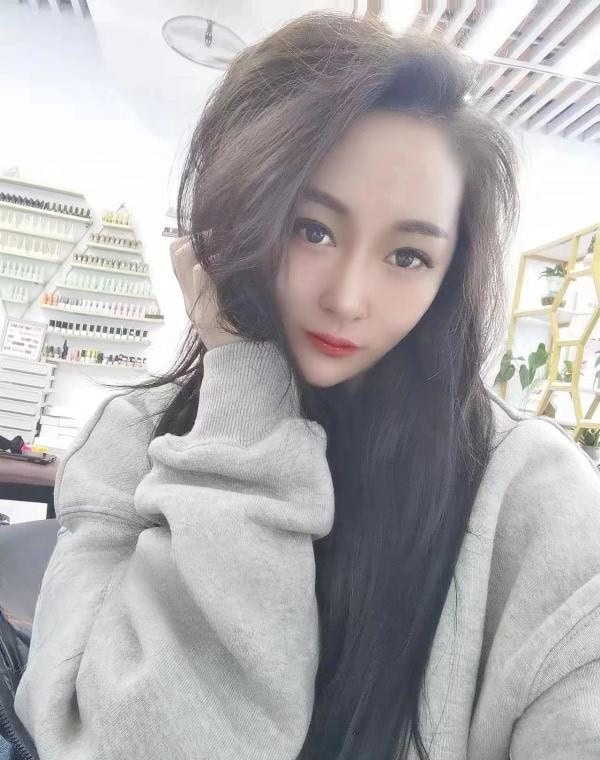 【贵阳】皮肤很好的妹子