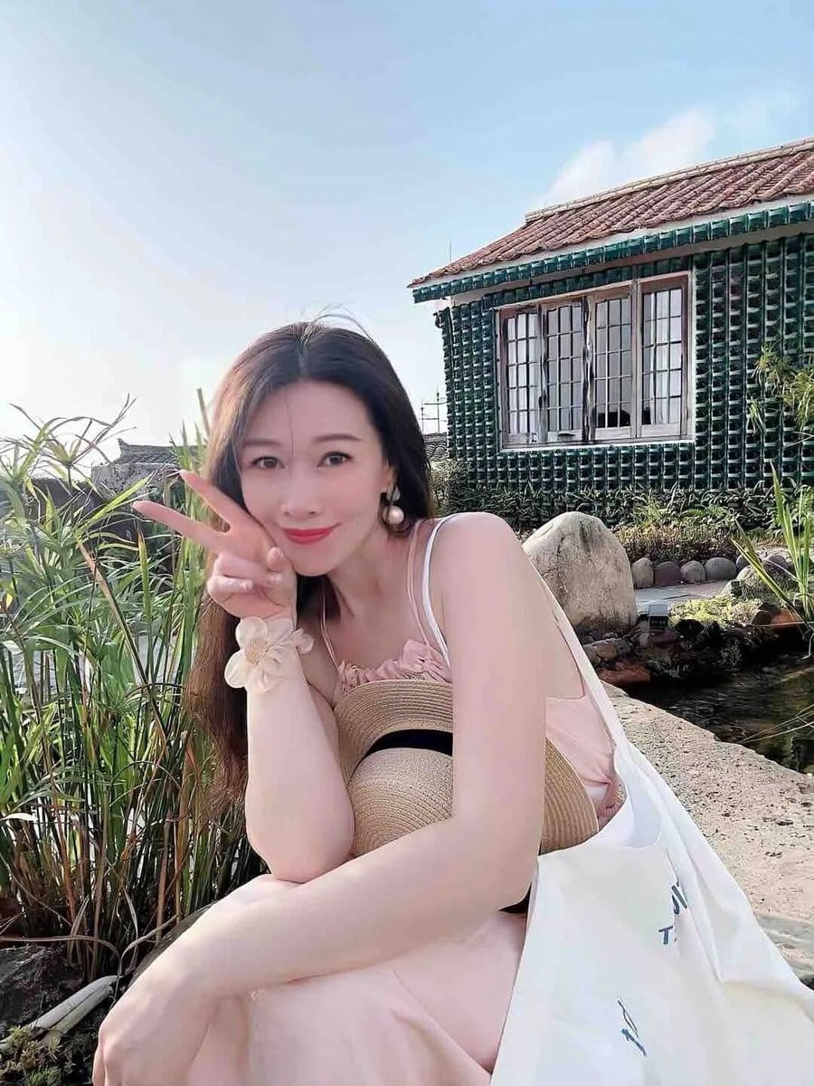 【呼和浩特】高挑性感妩媚美女